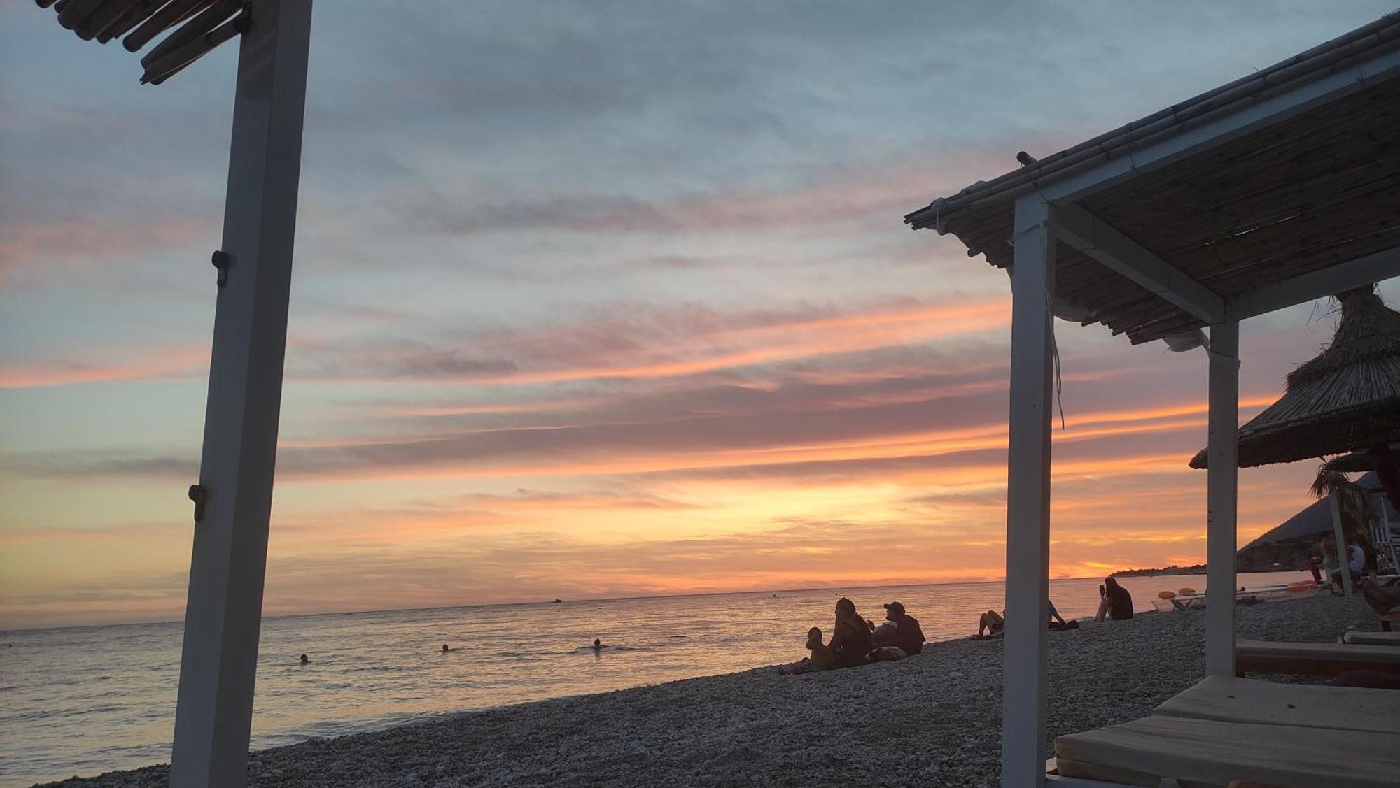 דרמי Glamping Rooms At The Sea Turtle מראה חיצוני תמונה