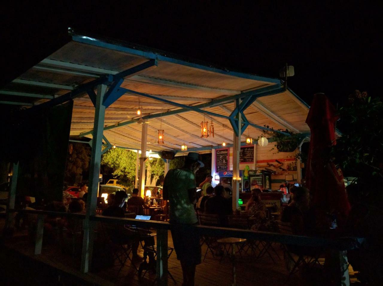 דרמי Glamping Rooms At The Sea Turtle מראה חיצוני תמונה